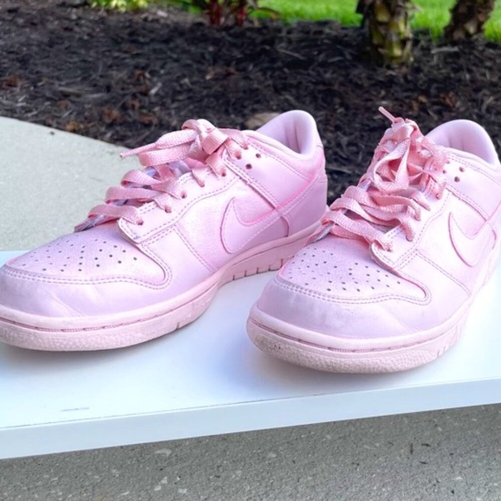 Nike Dunk Low "Prism Pinks"
